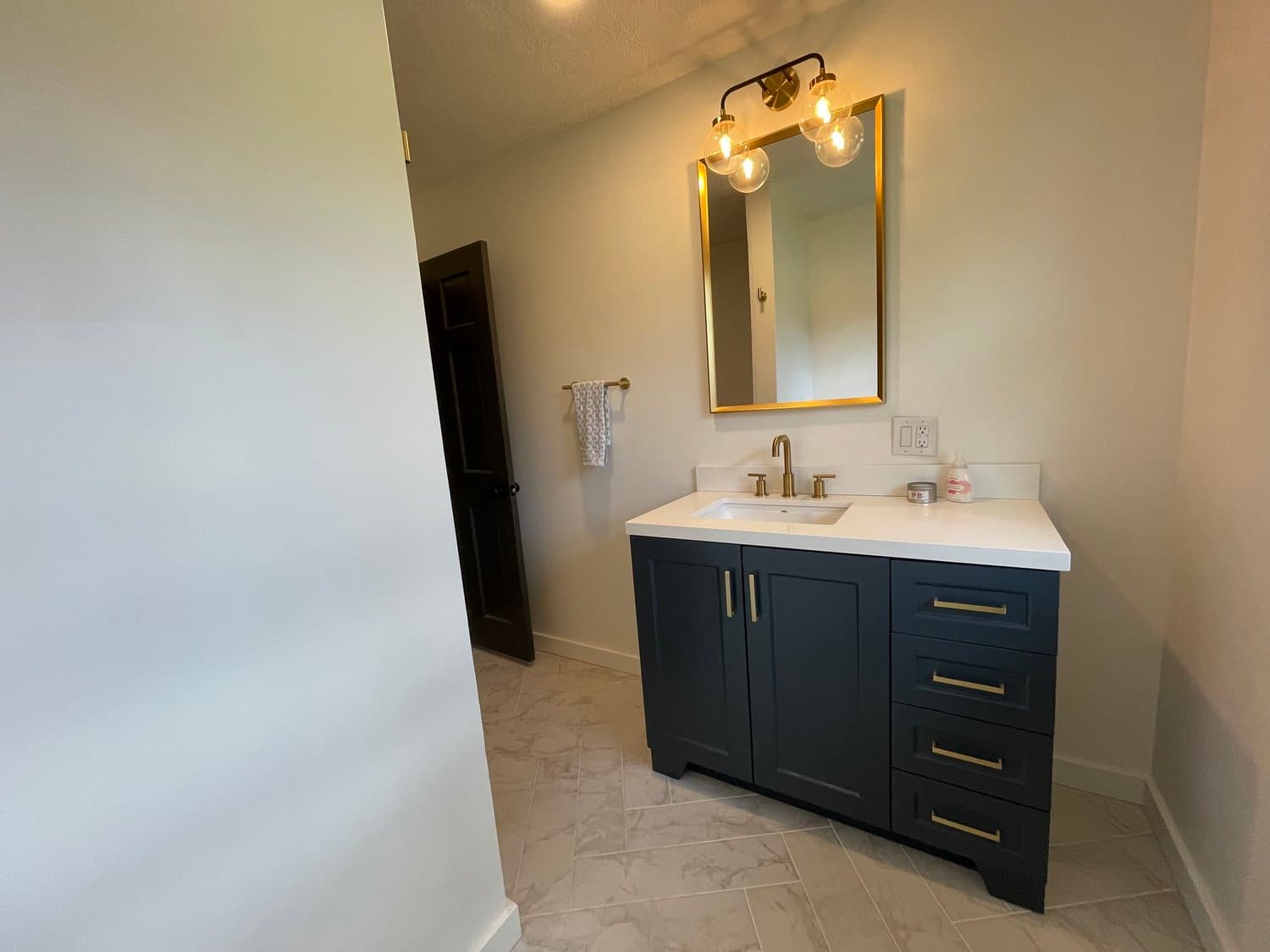 Tross bathroom work — Portland (9)