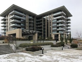Portland condominium building maintained by Tross